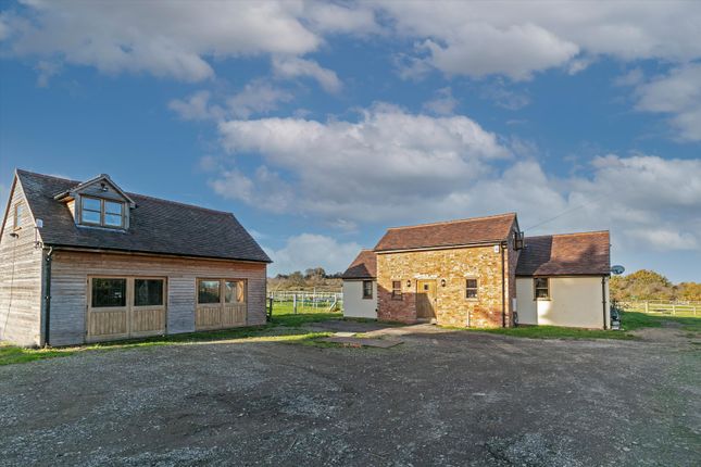 Thumbnail Detached house for sale in Knowle Hill, Evesham, Worcestershire