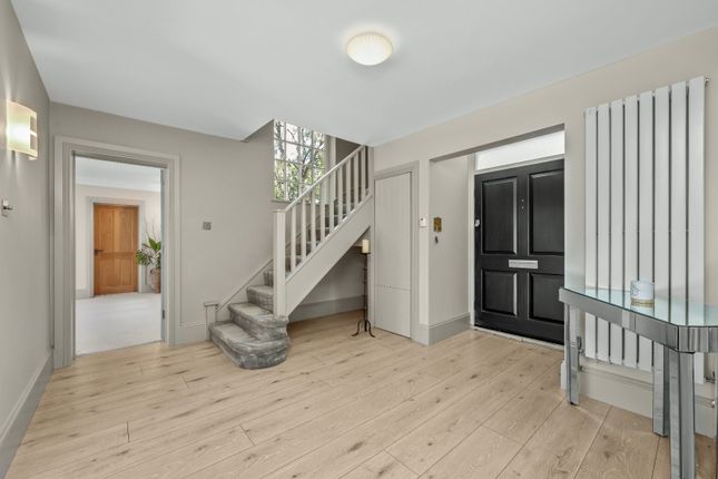 63, Fairmile Lane, Surrey photo 2