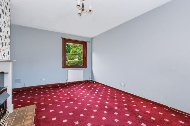 14 Park Crescent, Falkirk photo 4