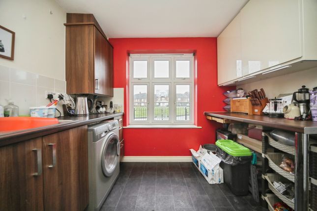 9, Lancaster Avenue, Thetford photo 2