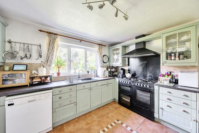 2, Masons Way, Frome photo 2