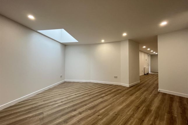 8, Canal Crescent, Perth photo 3