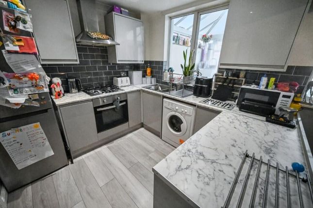 23, Barnwood Road, Wolverhampton photo 4