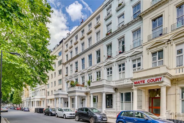 Flat to rent in Leinster Gardens, London
