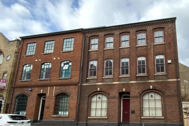 Office to let in 950 Sqft Newly Refurbished Offices, Jewellery Quarter, Birmingham