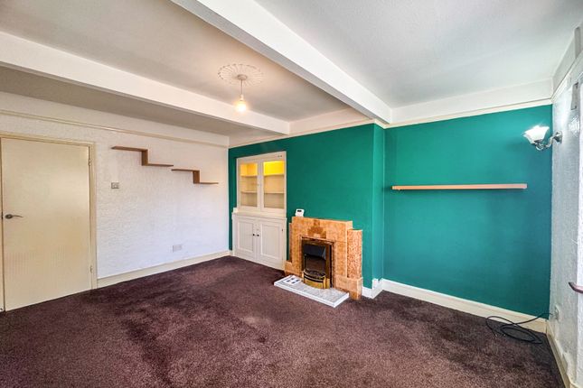 27 Albany Crescent, Bilston photo 3