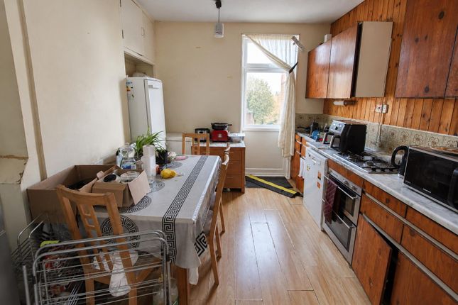 8, Siddons Road, London photo 2