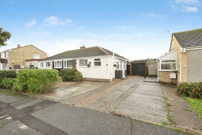 2-bed bungalow on Shepherds Walk, Hythe, £360,000