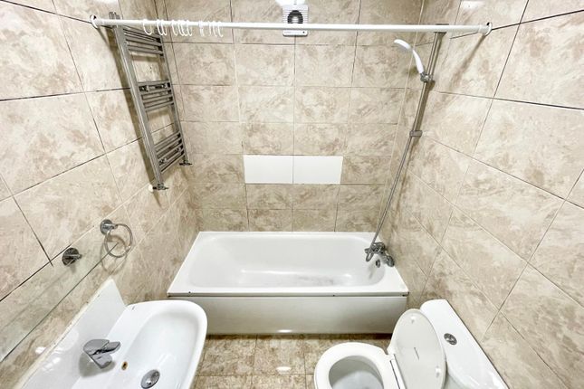 Flat A Shelbourne Road, Haringey photo 4