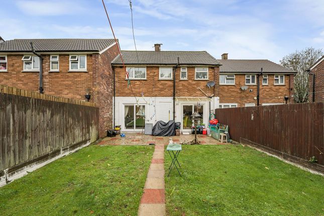 156 Ball Road, Cardiff photo 4
