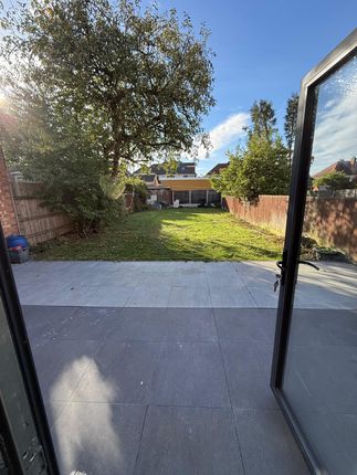 123, Cardinals Walk, Leicester photo 5