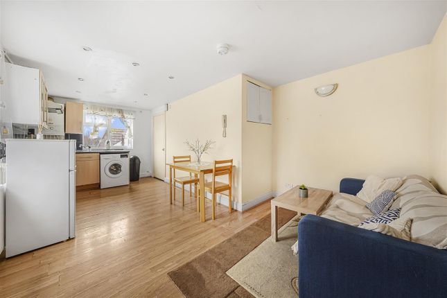 Flat C, 5, Perth Road, London photo 3