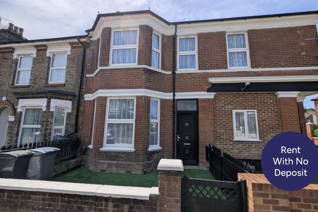 2 bed property for rent in Buckland Avenue, Dover, Kent CT16