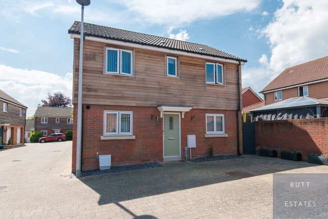 Thumbnail Detached house for sale in Hardy Close, Exeter