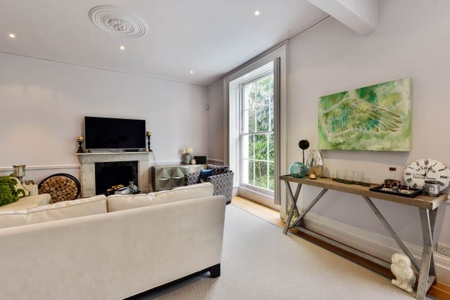 Detached house to rent in Clifton Hill, London