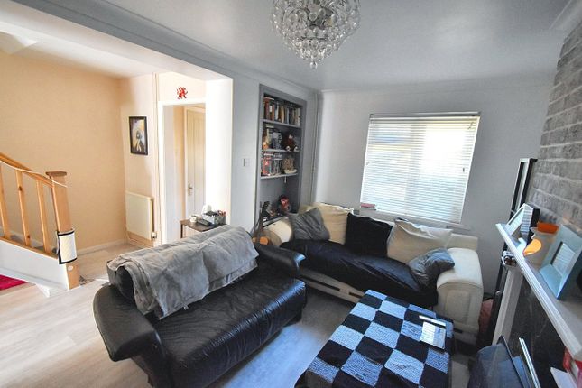 2, Cefn Celyn, Swansea photo 4