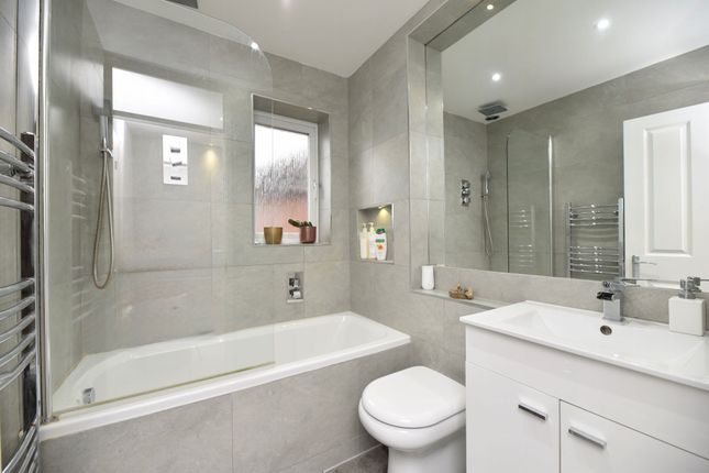 9 Heron Close, Biggleswade photo 2