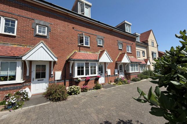 4-bed house on 10, Northcliffe, Bexhill on Sea, £367,500