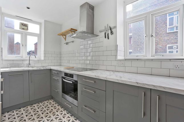 Thumbnail Flat for sale in Homerton Road, Homerton