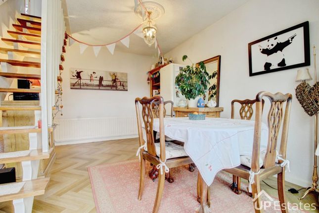 28, Guilsborough Rd, Coventry photo 2