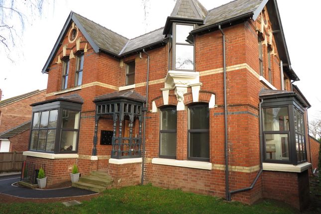 Thumbnail Flat to rent in Burton Lodge, Whitecross Road, Hereford