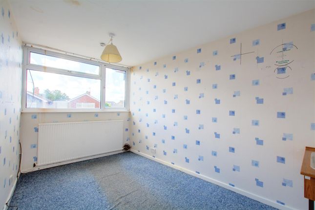 Detached house for sale in Salcombe Drive, Redhill, Nottingham