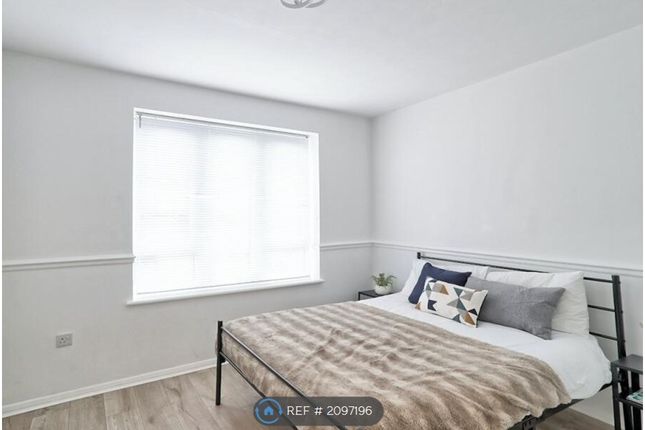 Thumbnail Terraced house to rent in Banfield Road, London