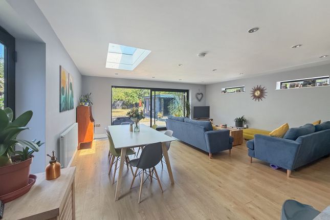 9, Wivenhoe Road, Colchester photo 4