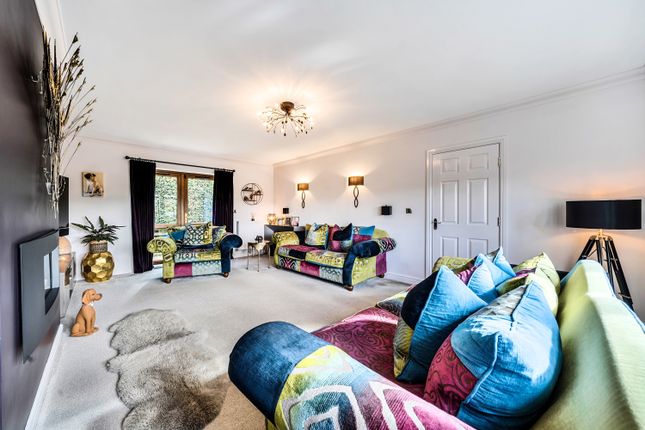 15, The Meadows, Sowerby Bridge photo 3