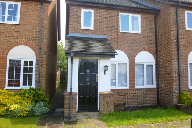 Thumbnail Terraced house to rent in St George's Close, Leighton Buzzard