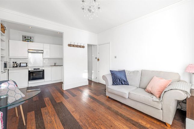 Flat for sale in Munster Road, Hammersmith, And Fulham, London