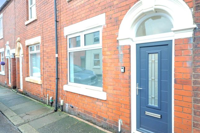 37, Victor Street, Stone photo 2