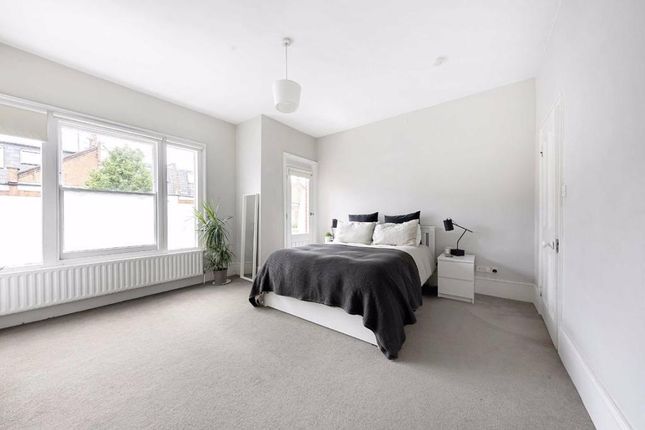 39, Bowerdean Street, London photo 2
