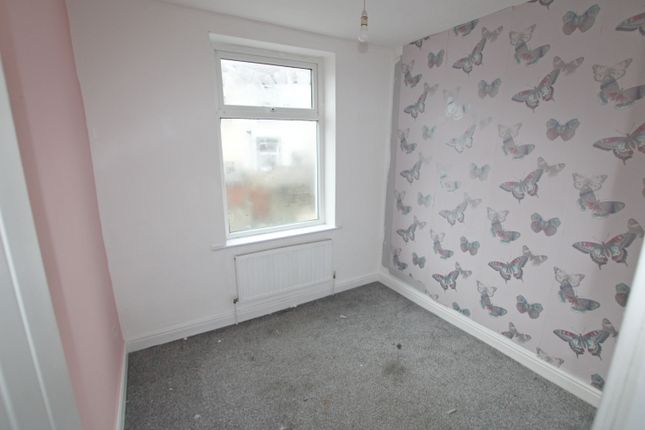 84, Clayton Street, Colne photo 5