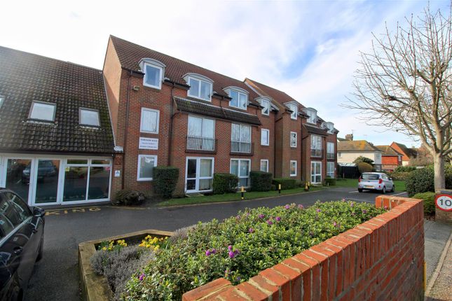 Thumbnail Flat for sale in Sutton Road, Seaford