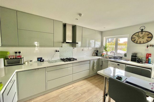 17, Kingsmoor Close, Pembrokeshire photo 2