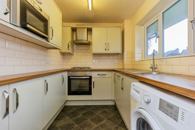 2, Tilby Close, Manchester photo 3