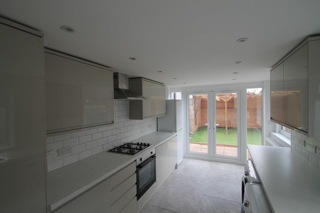 4, Eustace Road, Romford photo 4