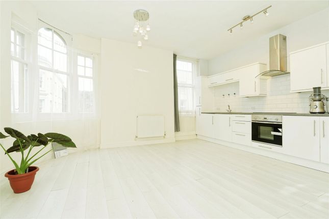 Flat 2, 1, Worthington Street, Kent photo 2