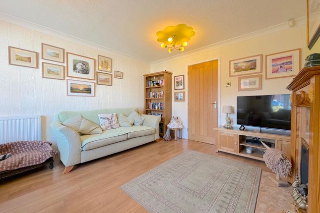 67, Peach Road, Wolverhampton photo 3