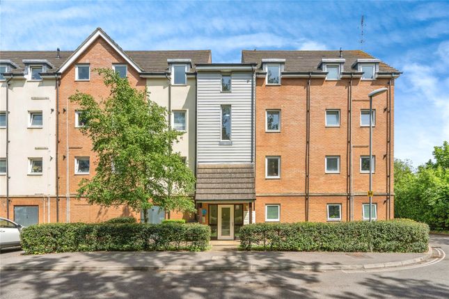 Flat for sale in Tudor Crescent, Portsmouth, Hampshire