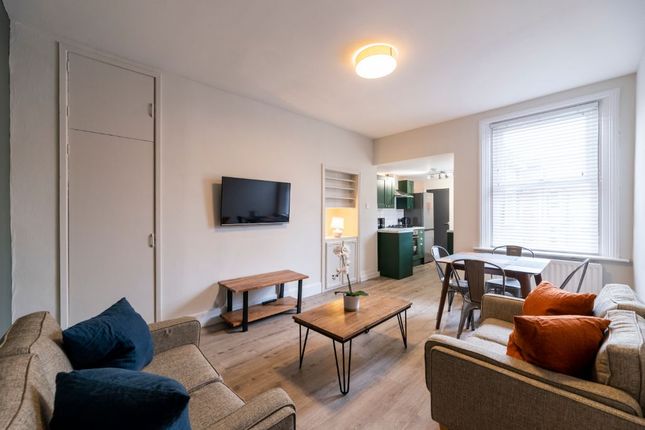 90, Malcolm Street, Newcastle photo 3
