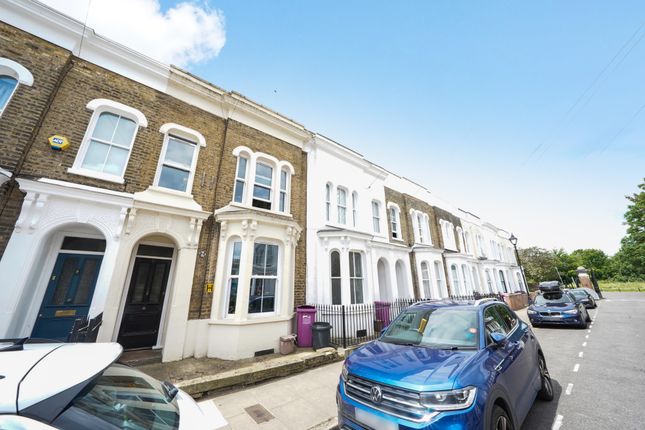 Thumbnail Terraced house for sale in Clinton Road, Mile End