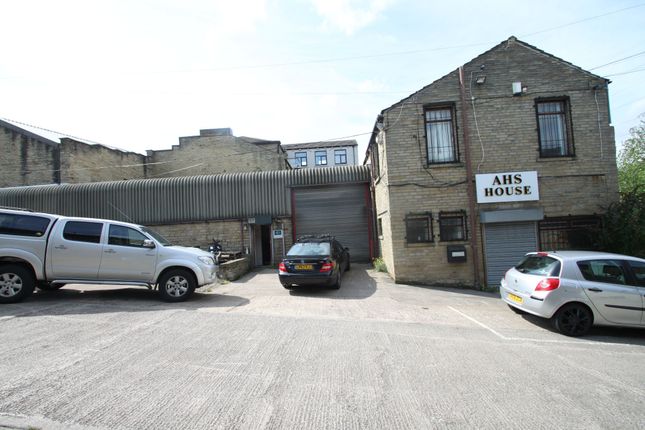 Office to let in Birds Royd Lane, Brighouse