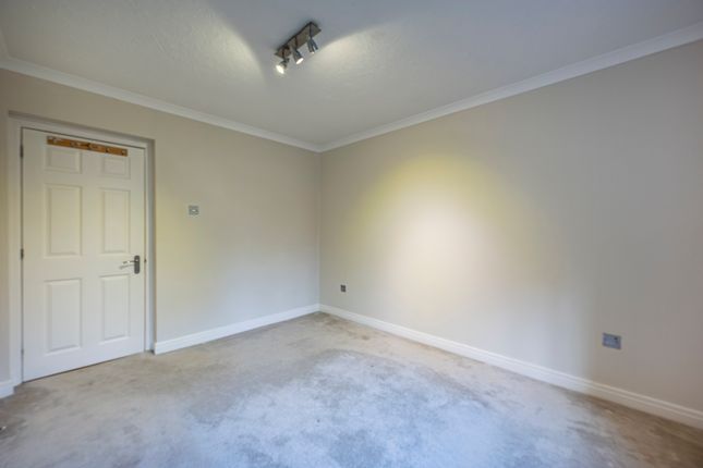 Flat for sale in St. Andrews Drive, Glasgow