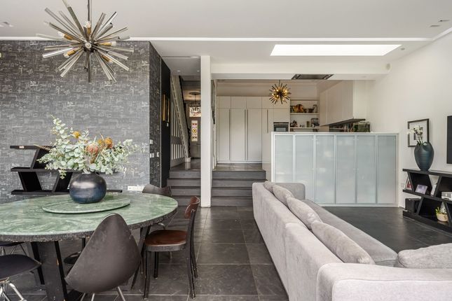 15, Glenluce Road, London photo 4