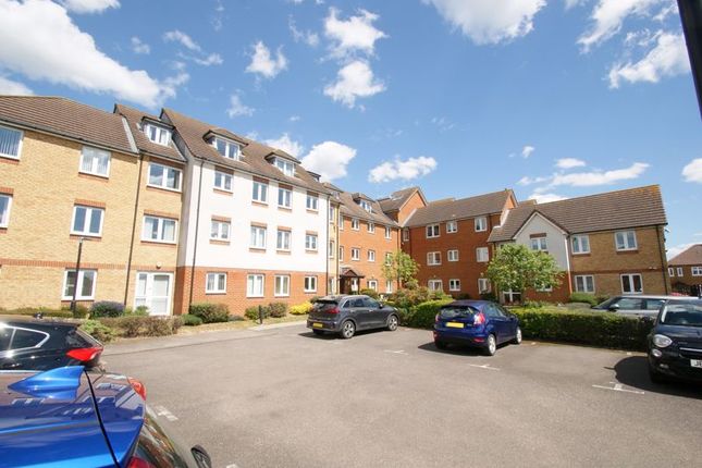 Thumbnail Flat for sale in Collier Court, Grays