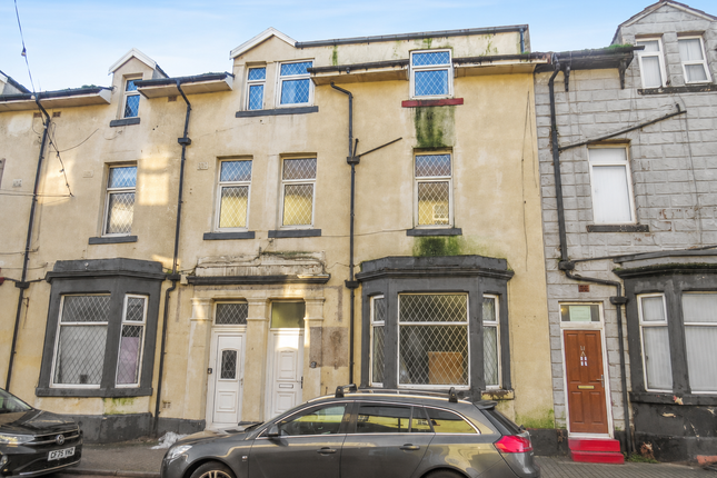 9-bed terraced on 13 Bairstow Street, Blackpool, £45,000
