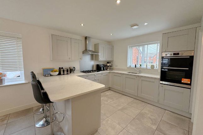 17, Pendle Close, Thornton Cleveleys photo 3