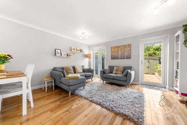 46, Schooner Way, Cardiff photo 4